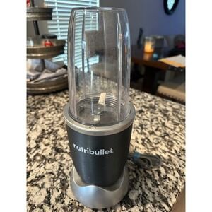 Nutri Bullet Personal Blender 24oz, 600W, Gray, tested